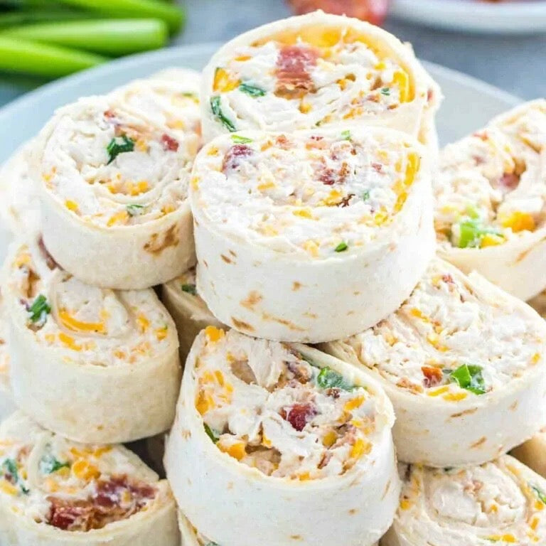 bacon-cheddar-pinwheels